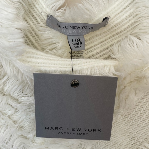 Marc New York Andrew Marc Fuzzy Poncho Cape Wrap L/XL - Picture 4 of 7